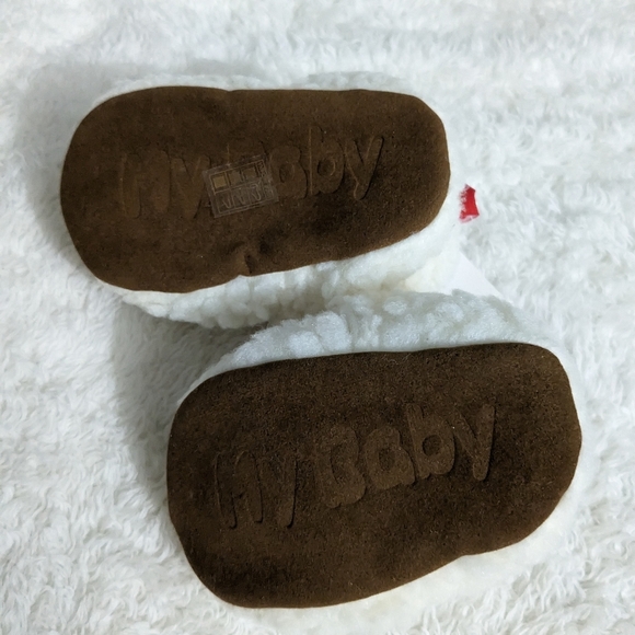 Baby Fashion Booties. Size 6 to 12 months. White. NWT. - Picture 7 of 9